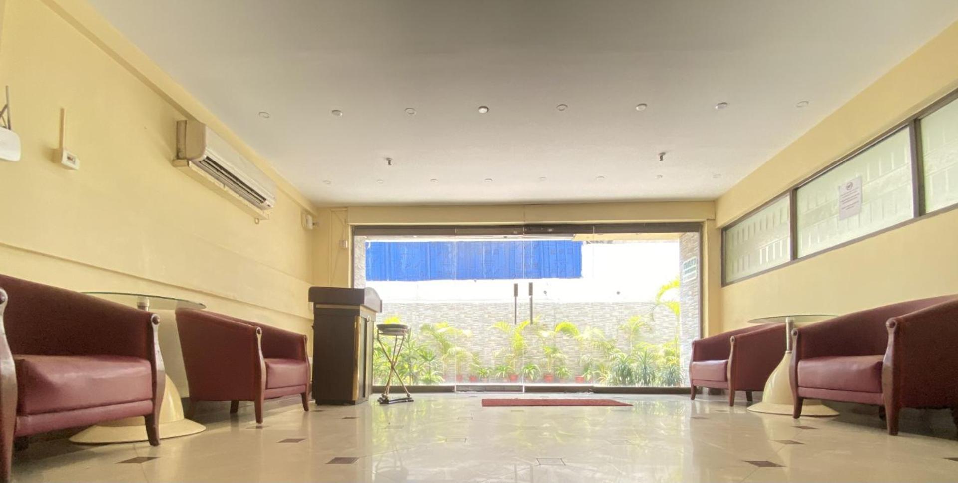 כלכותה Astoria Hotel מראה חיצוני תמונה