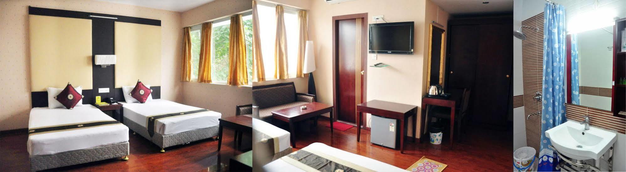 כלכותה Astoria Hotel מראה חיצוני תמונה