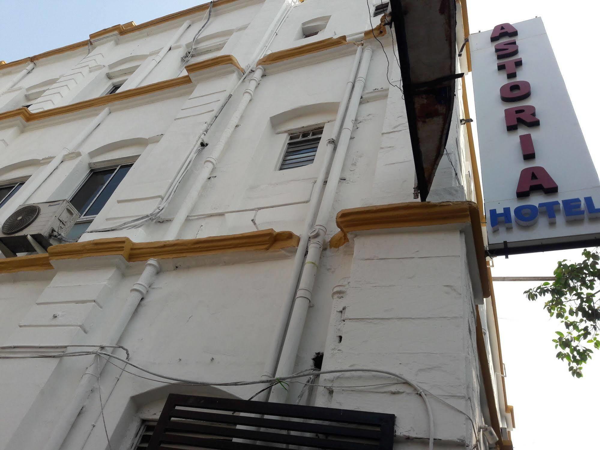 כלכותה Astoria Hotel מראה חיצוני תמונה